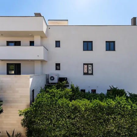 Luxury Terra Maiorum-3 By Interhome Apartman