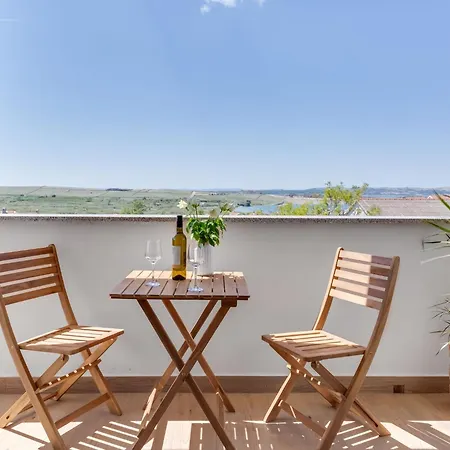 Apartment Luxury Terra Maiorum-3 By Interhome